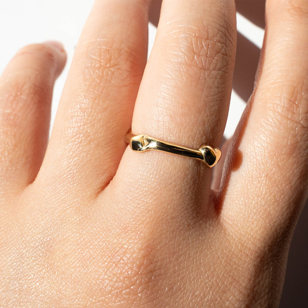 Hug Ring | Yellow Gold image 2